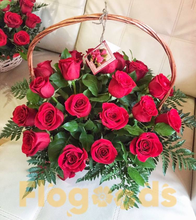 Корзина «Донна роза» за 12 355 руб.
